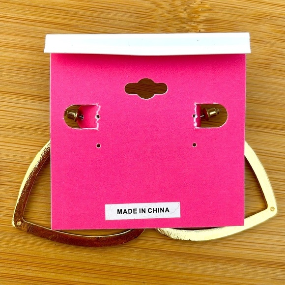 Brand New Isaac Mizrahi Gold Tone & Red Heart Shaped Drop Earrings Valentines - Picture 7 of 11